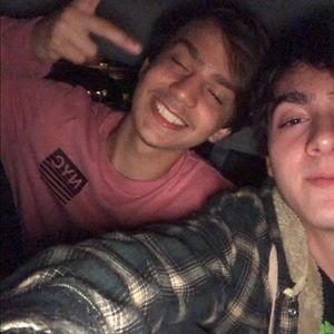 Meet your Posher, Christopher